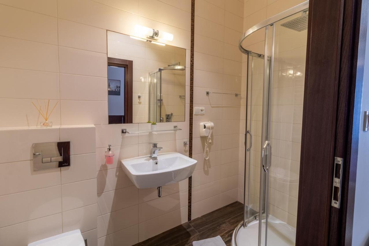 Atlantic Aparthotel Krakau Buitenkant foto