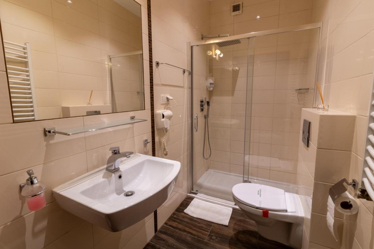 Atlantic Aparthotel Krakau Buitenkant foto